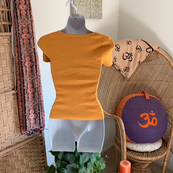 Boho Knit formfitting sweater top - Picture 3 of 3